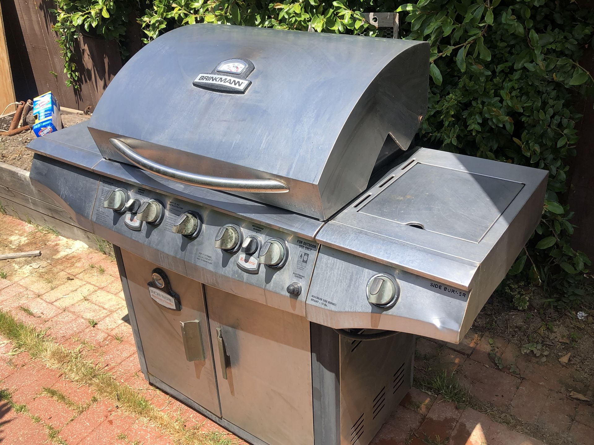 Brinkmann 5 burner natural gas grill for Sale in San Diego, CA OfferUp