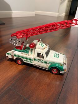 1994 VINTAGE HESS DIECAST Fire Truck