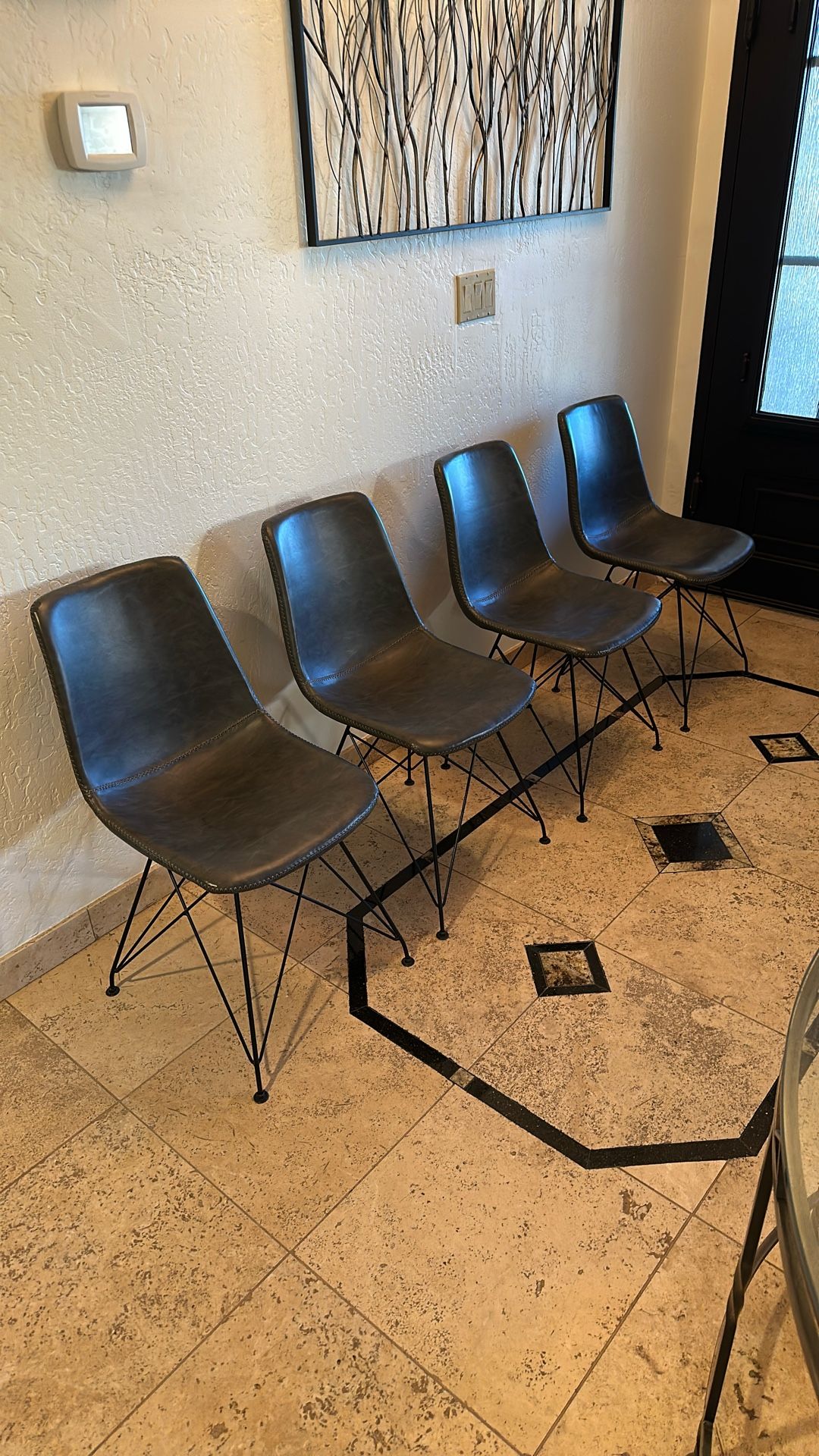 Like New Unique Leather Kitchen / Dining Table Chairs