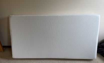 Like new  twin mattress FREE
