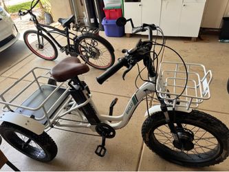 Emojo Caddy Pro Electric Fat Tire Tricycle / E-Trike – Like New!