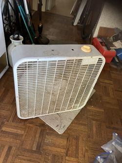 Box Fans Both Work $5 Each 