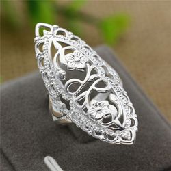 925 Sterling Silver Hollow Flower Big Retro Ring - Size 6