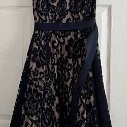 Betsy & Adam Sleeveless Lace Print Dress / Navy Blue & Nude / Tule Hem Size 10