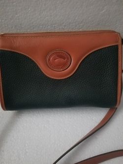 Vintage Dooney n bourke shoulder bag clutch