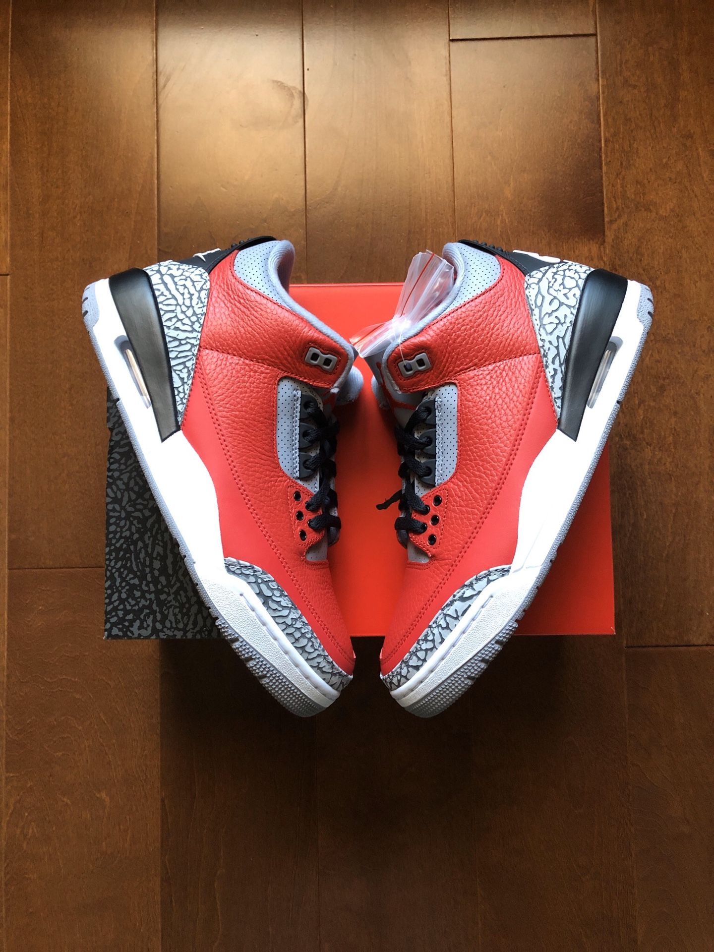 ❗️EARLY PAIR❗️Nike Jordan 3 Retro SE Red MENS 9.5