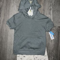 Carters set for boys size 4t 