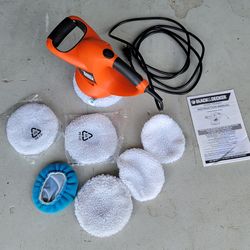 Black & Decker WP900 6" Random Orbit Waxer-Polisher. Location: SW Cape Coral, near Farmer Joe's. 
Its random-orbit action is specifically designed to 