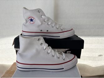 Brand New Converse Chuck Taylor 6 W