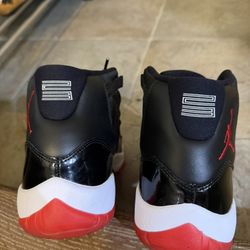 Used. Size 10.5. Jordan 11. 2012