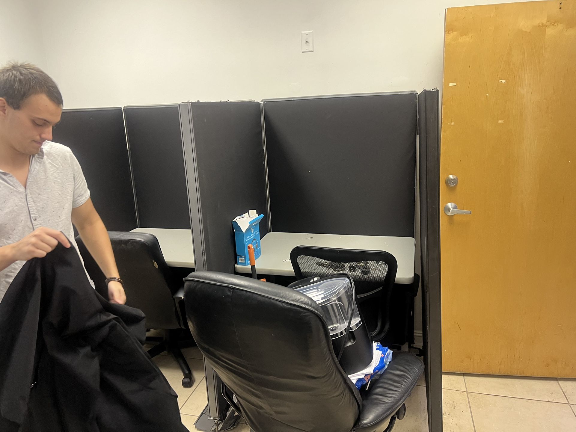 5 Office Chairs