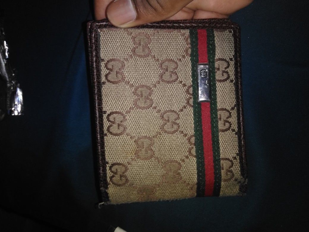 Gucci wallet