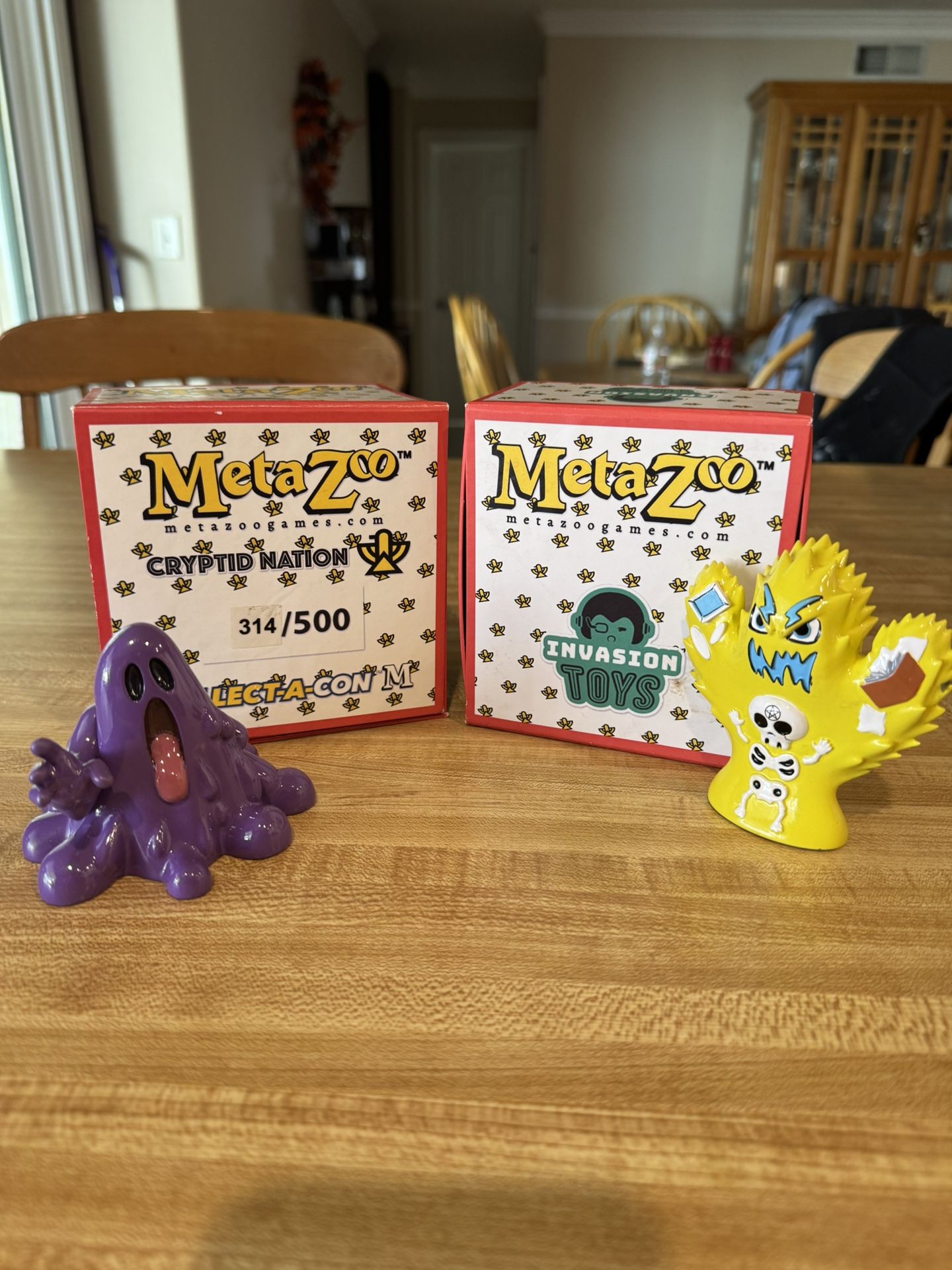 Meta Zoo X Invasion Toys Collect-A-Con Exclusive