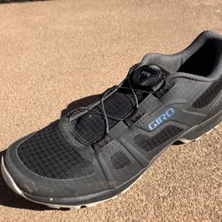 Giro women’s Cycling Shoes -size 40 (8.5)