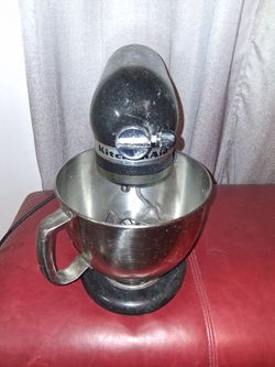 Kitchen aide stand mixer