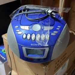 Portable Radio And Cd Player