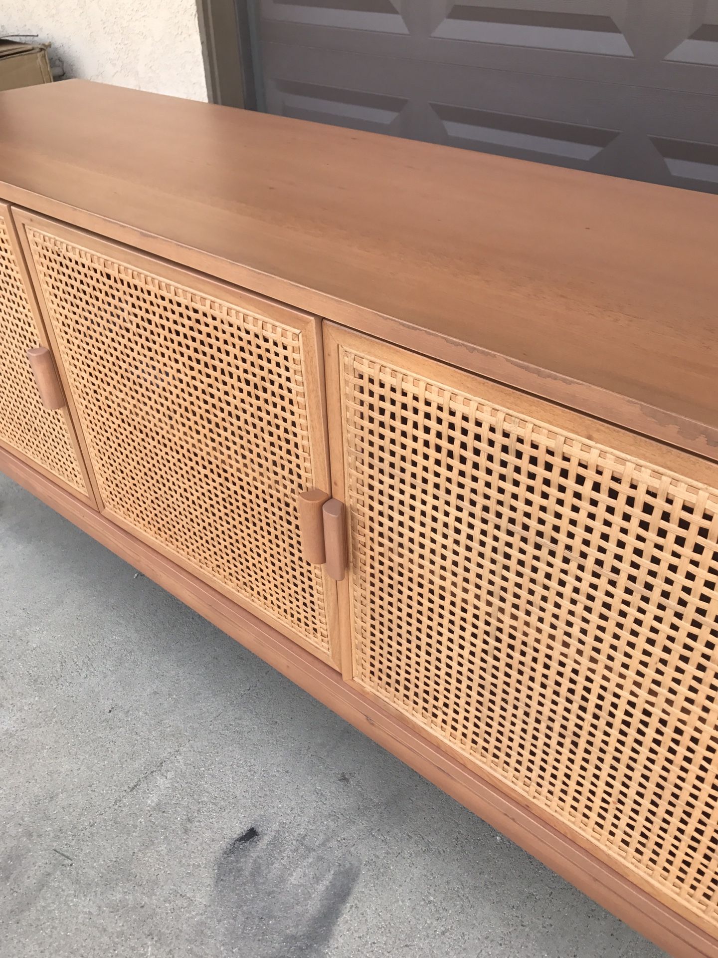 Opalhouse minsmere online caned tv stand