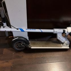 Brookstone Scooter