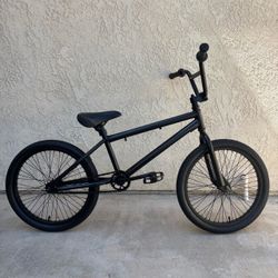 Bmx bike mountain bicycle Hyper Mike Spinner Pro 20” BMX Bike – Black – Ready to Ride
