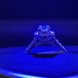 Wedding /engagement  / Promise Ring !!!! Never Used ! 