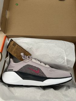Nike Pegasus 41 Women’s Size 7 – Brand New in Box – Platinum Violet/Sweet Beet