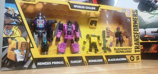 TRANSFORMERS WORLD COLLIDE 4-Pack