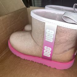 Pink Uggs