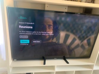60” Samsung tv used with small defect