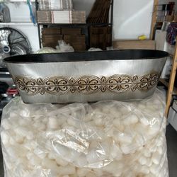 Tin planter