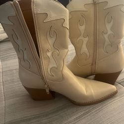 Creme/beige Cowboy Boots 