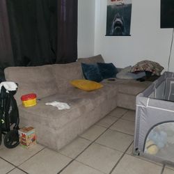 Sectional Sofa 