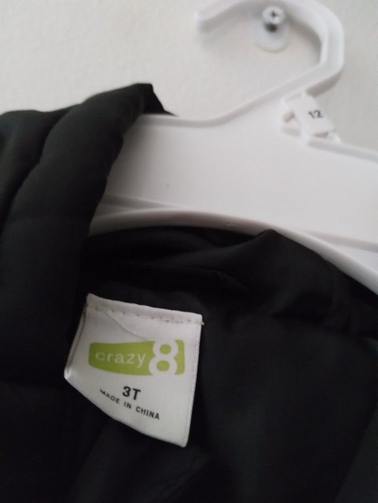 Chaleco De Niño Size 3t En Buenas Condiciones $5 Dolares