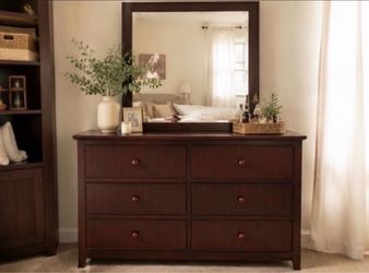 Dresser with mirror and 6 drawers I have two dressers,1=275 or 2 =500