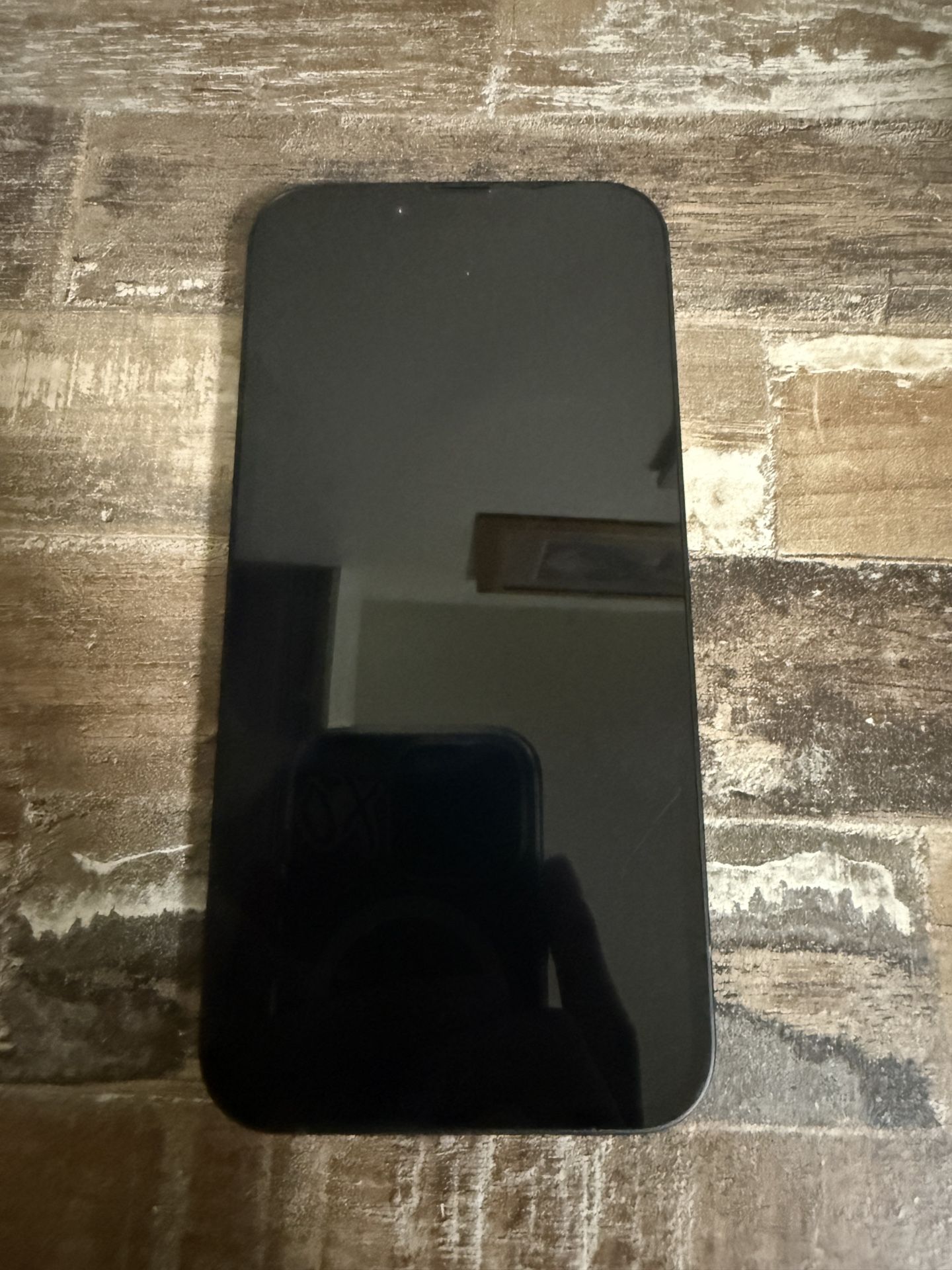iPhone 16e