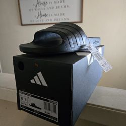 NEW Adidas Slides black SIZE 10 MALE