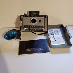 Polaroid 230 Land Camera