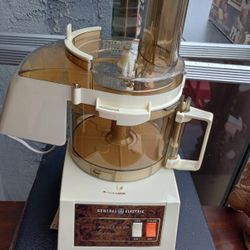 GE GENERAL ELECTRIC SUPREME FOOD PROCESSOR WORKING 