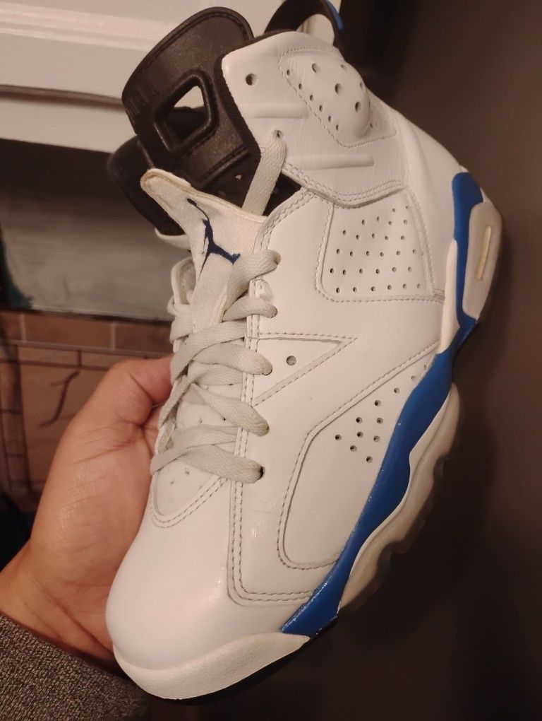 AJ 6 SIZE 8