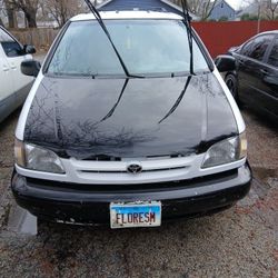 2000 Toyota Sienna