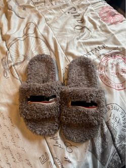 balenci slides grey