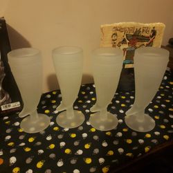 4 Vintage Tiara Frosted Horn Pilsner Glasses. Make Offer