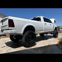 2012 dodge ram 3500 HD 6.7 L turbo diesel