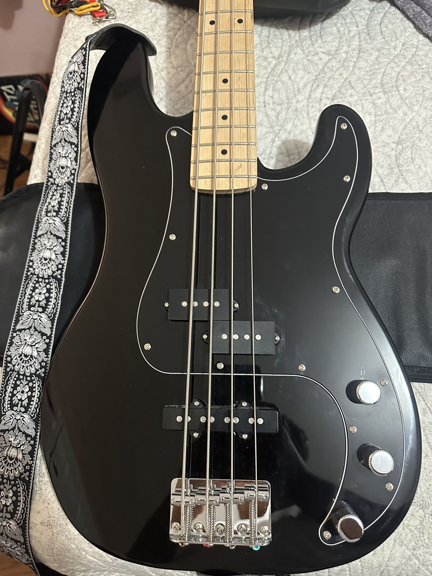 Electric guitar