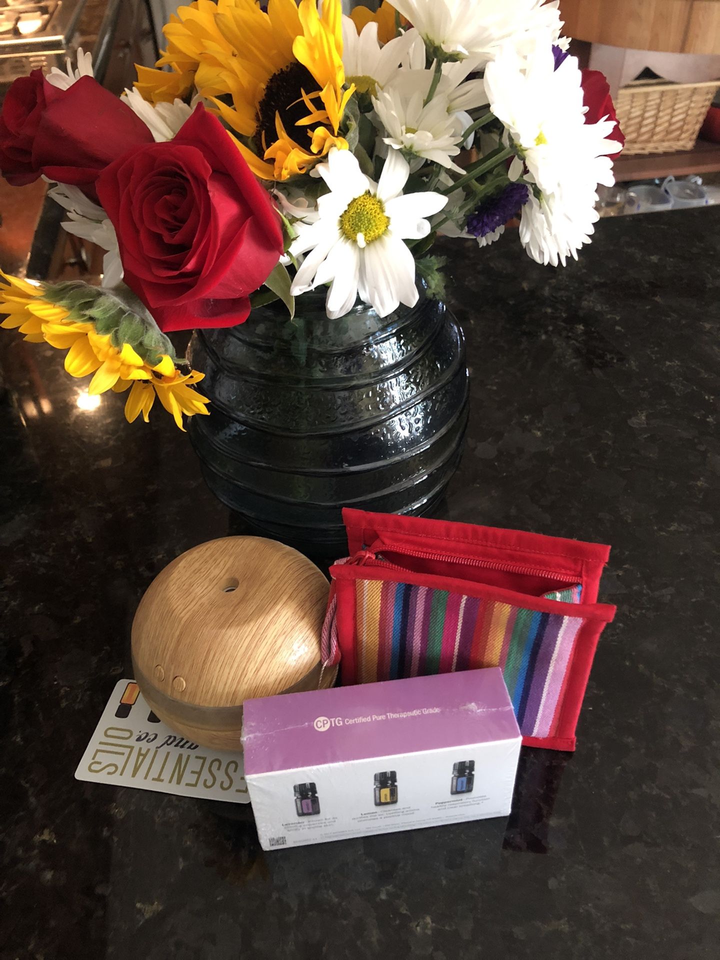 Mini Humidifier w/ Introductory Set Of Oils