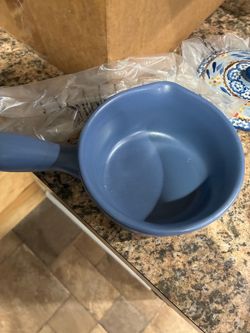 Technique Flame Blue Handled Stoneware Bowls – Set of 8 – New / Never Used