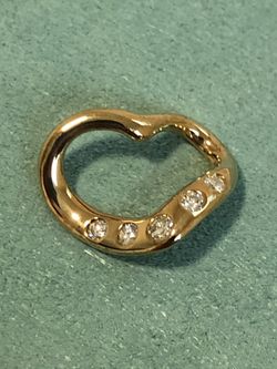 14k yellow gold and diamond heart pendant