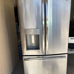 Fridge. Stove, Microwave 