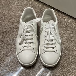 Gucci White Sneakers Size 36