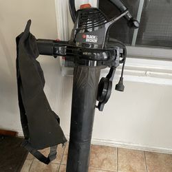 Black and Decker Leaf Blower Vacuum 