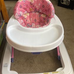 Baby Walker Price 19$  Pick Up In E. Tacoma 